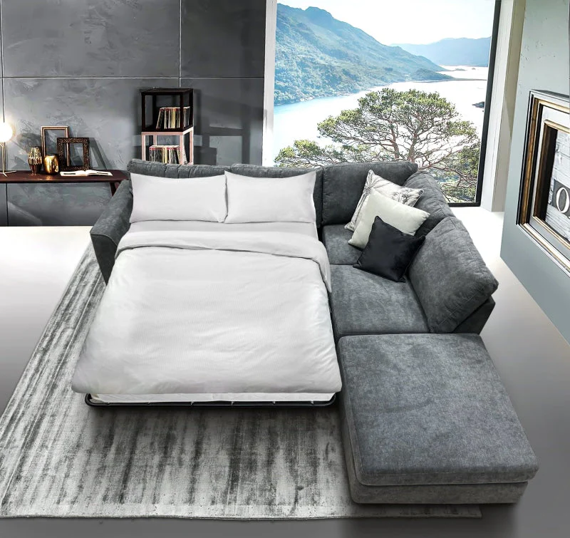 Corner & Chaise Lounges